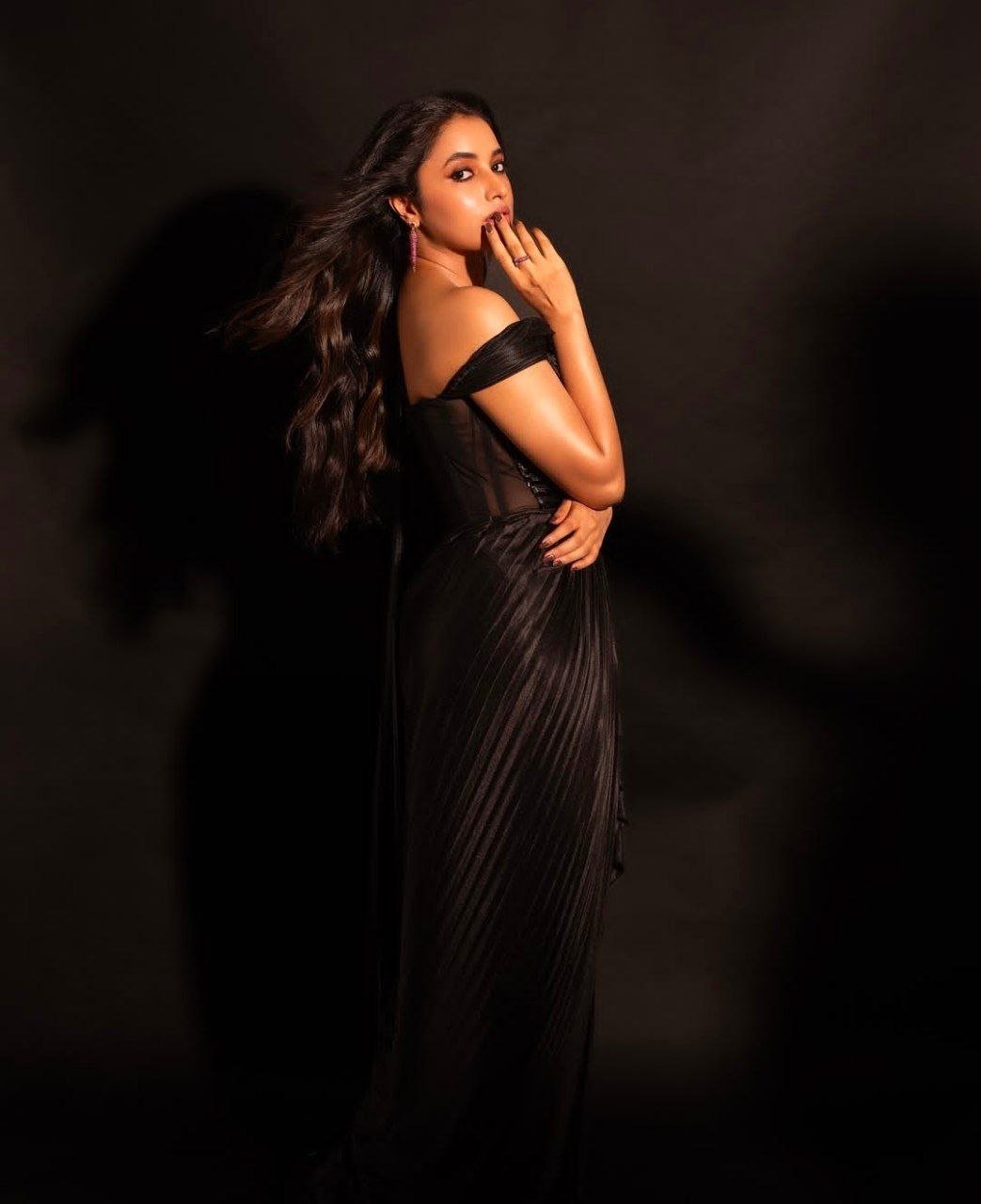 Priyanka Mohan Vs Rukmini Vasanth 1 hello telugu heroine gallery priyanka mohan 20241029 1