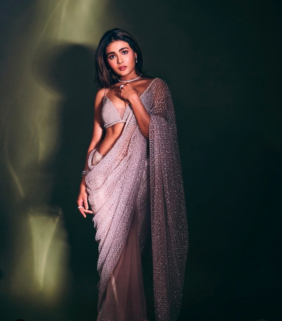 Malavika Mohanan Vs Shalini Pandey 3 hello telugu heroine gallery shalini pandey 20241102 3