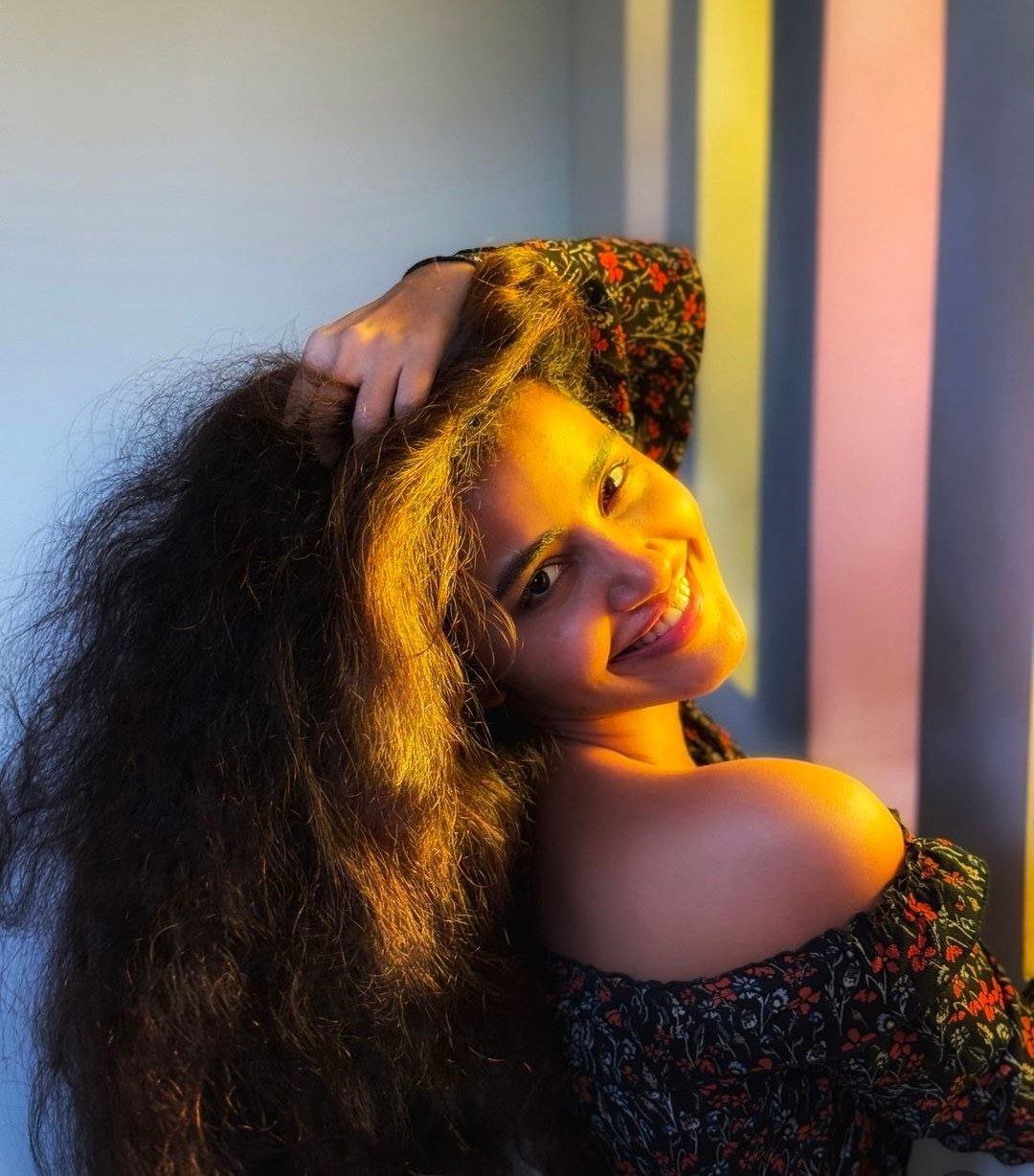 Krithi Shetty Vs Anupama Parameswaran 3 hello telugu heroine gallery anupama parameswaran 20241116 2