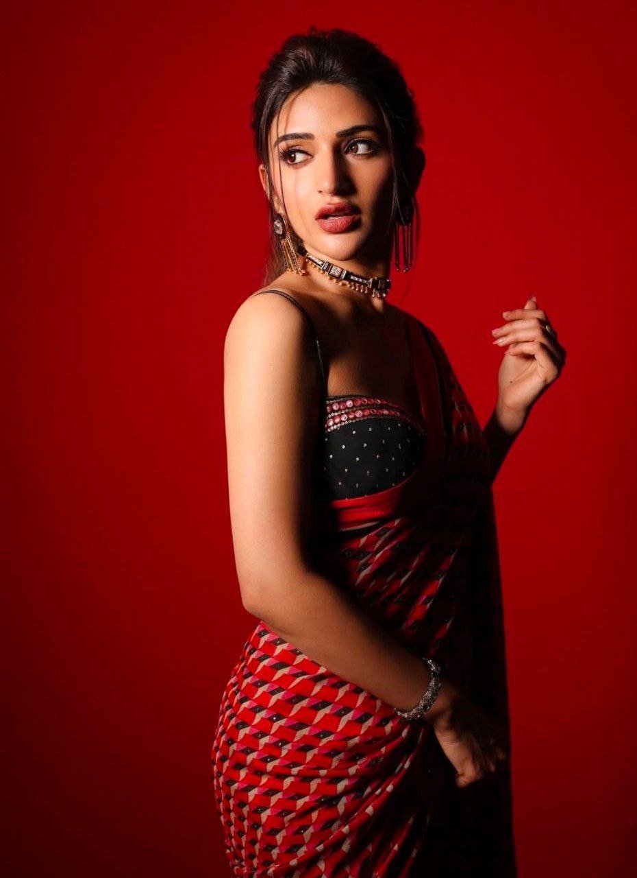 hello telugu heroine gallery sree leela 20241128 1