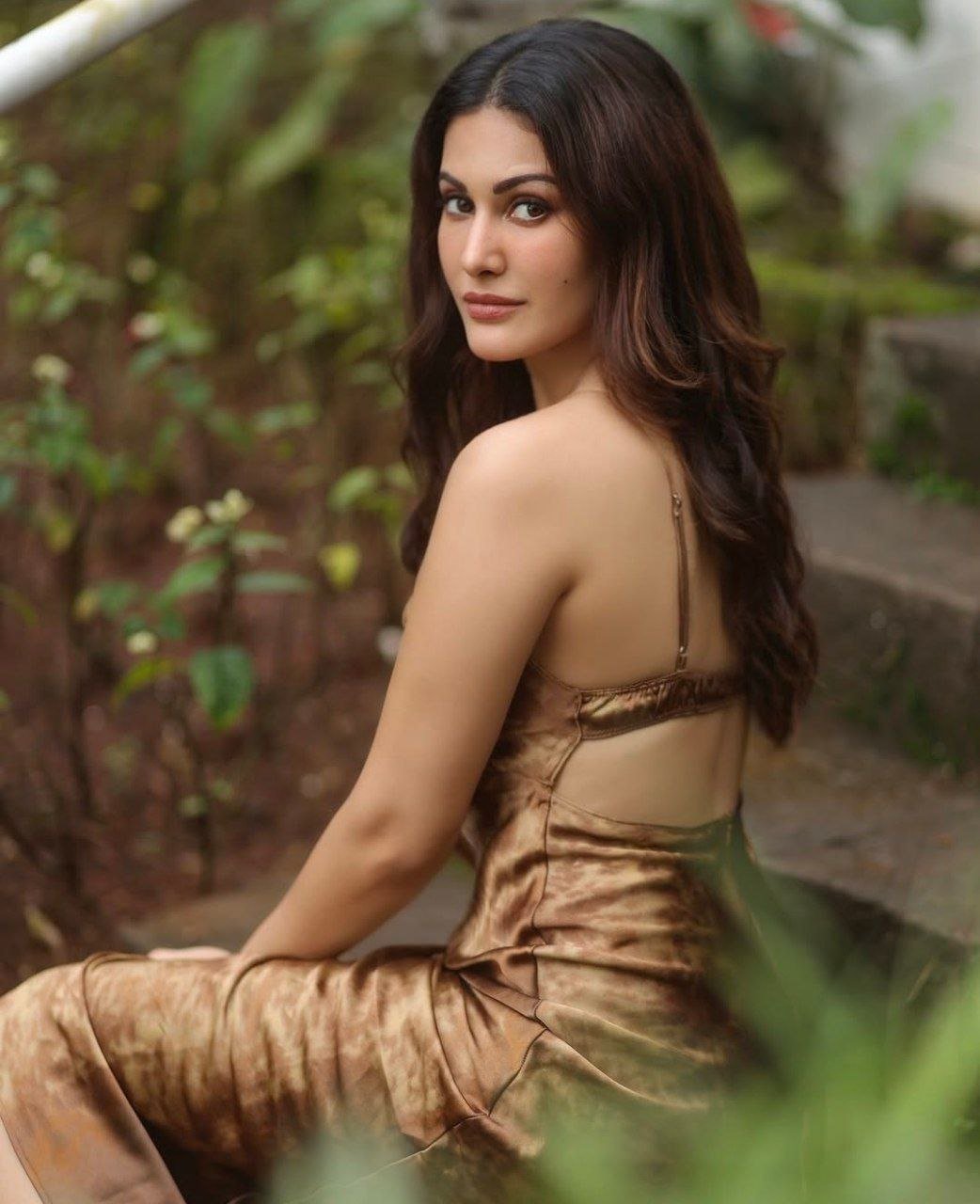 hello telugu heroine gallery amyra dastur 20241129 2