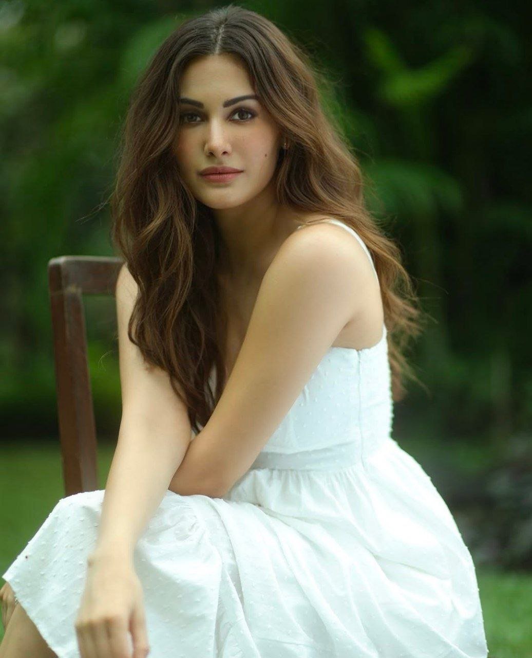 hello telugu heroine gallery amyra dastur 20241229 2