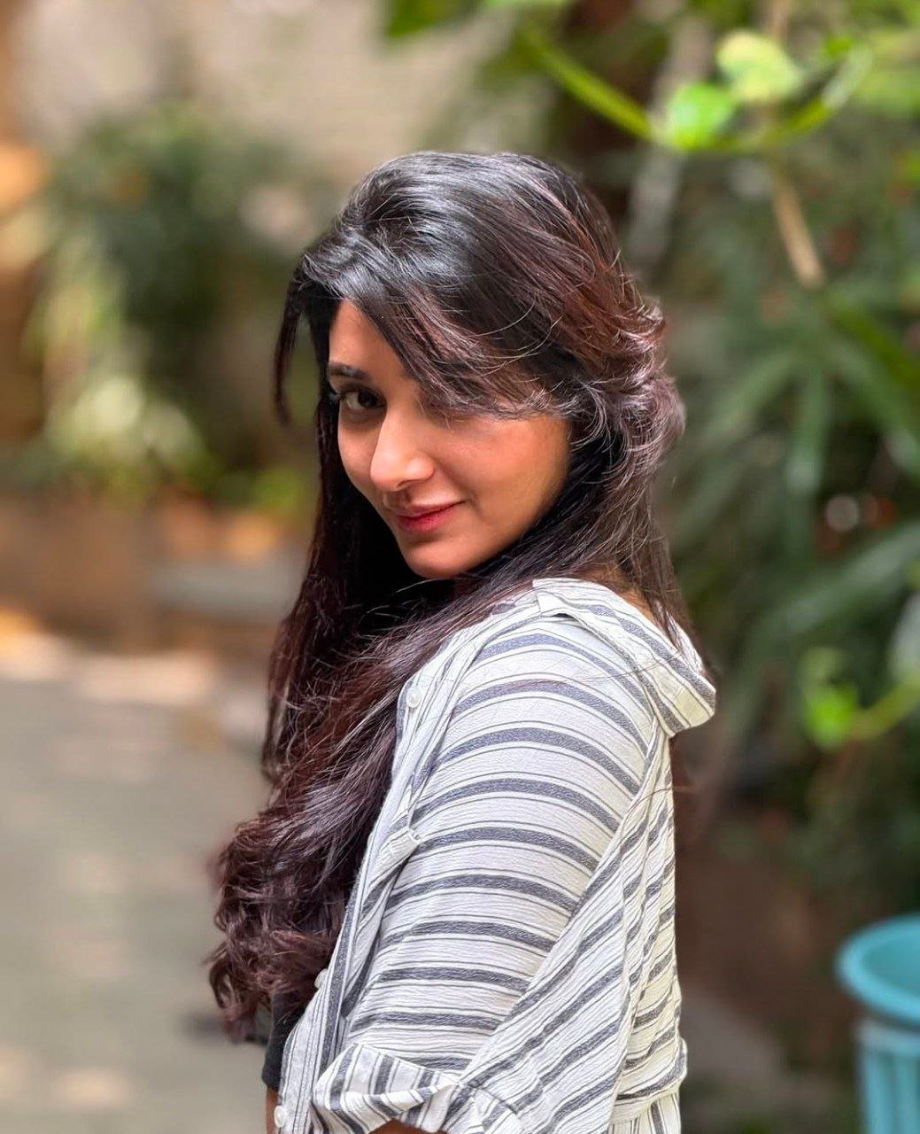 Mirna Menon Vs Amyra Dastur 1 hello telugu heroine gallery mirna menon 20250112 1