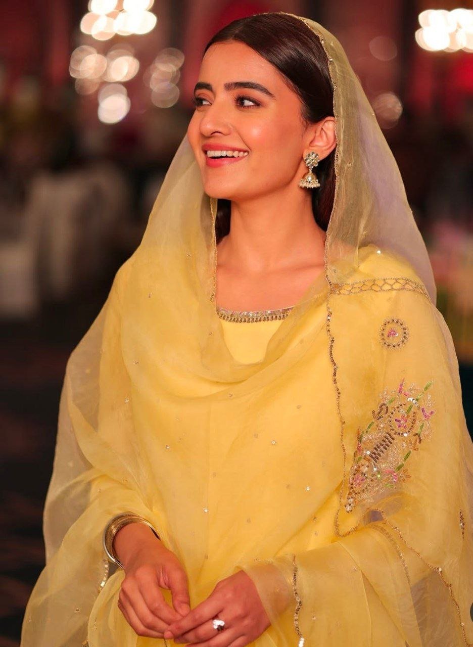 Sreemukhi Vs Rukshar Dhillon 3 hello telugu heroine gallery rukshar dhillon 20250113 2