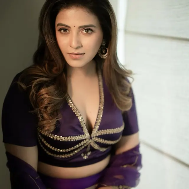 hello telugu heroine gallery anjali 20250123 1