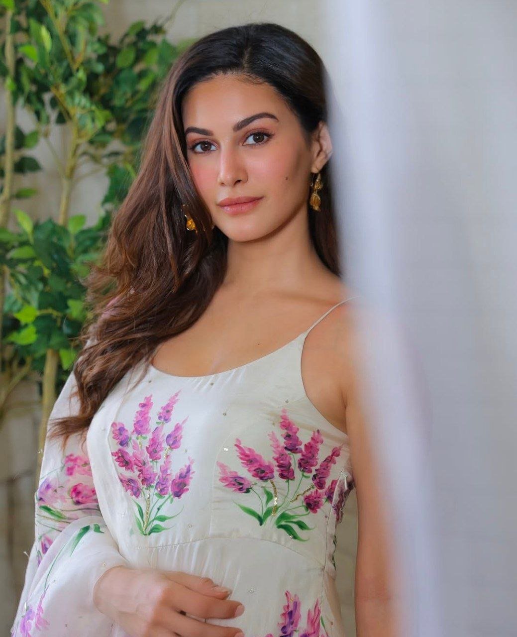 hello telugu heroine gallery amyra dastur 20250126 3