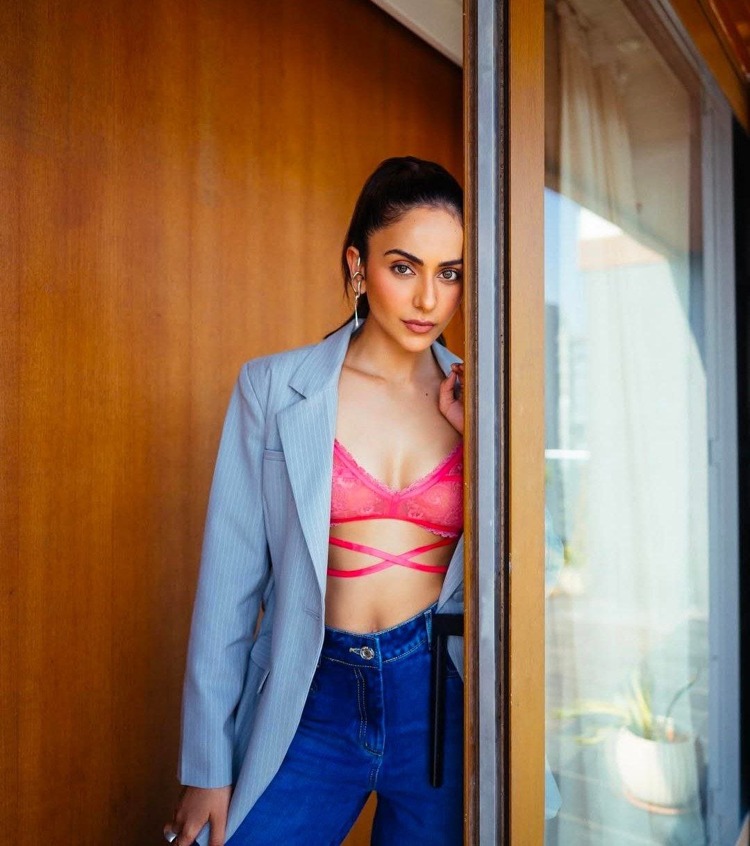 Rakul Preet Singh Vs Raashii Khanna 2 hello telugu heroine gallery rakul preet singh 20250127 3