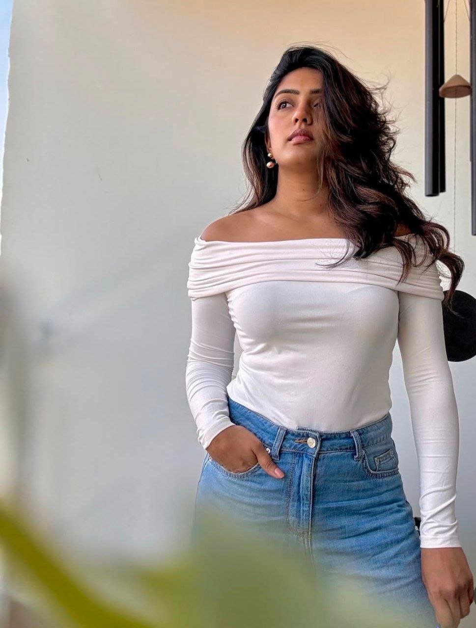 Malavika Mohanan Vs Eesha Rebba 3 hello telugu heroine gallery eesha rebba 20250206 3