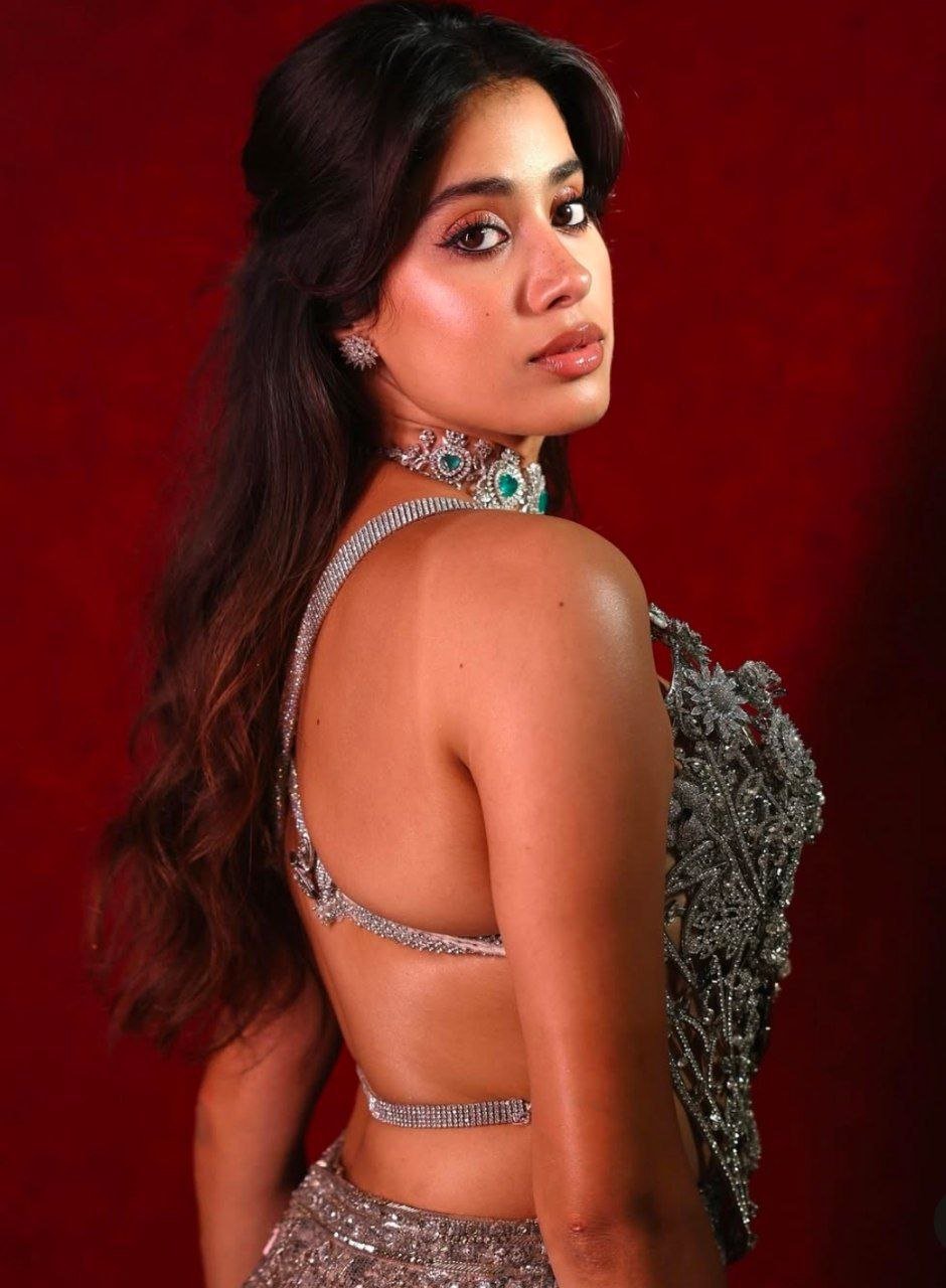 Janhvi Kapoor Vs Andrea Jeremiah 2 hello telugu heroine gallery janhvi kapoor 20250209 3