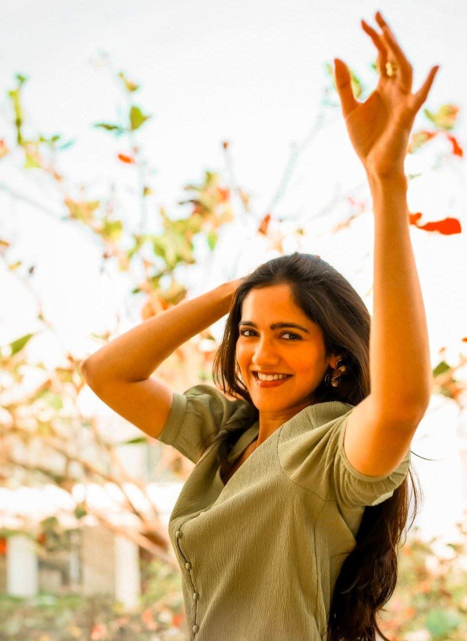 Simran Choudhary Vs Amyra Dastur 2 hello telugu heroine gallery simran choudhary 20250110 3