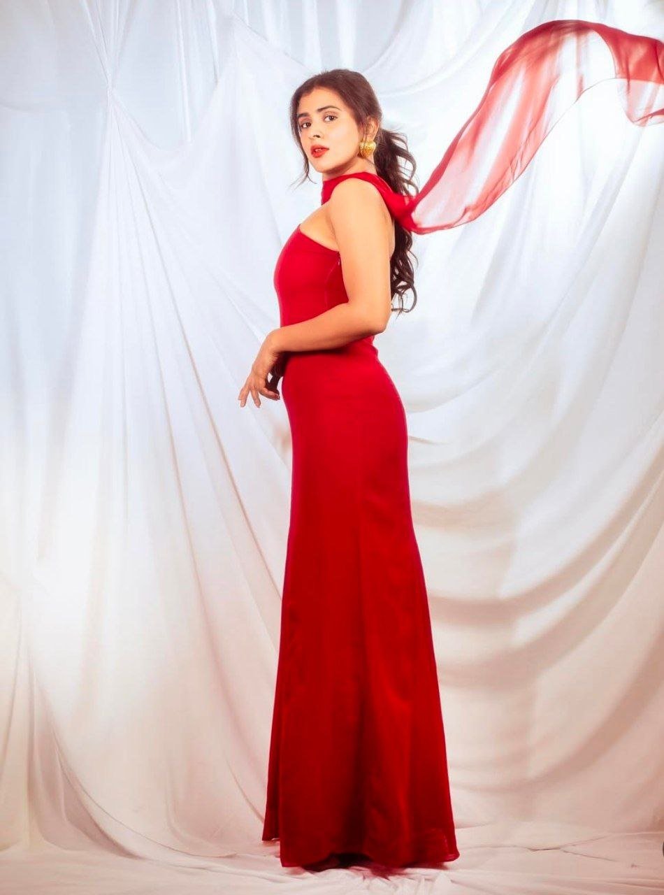 Hebah Patel Vs Jannat Zubair Rahmani 1 hello telugu heroine gallery hebah patel 20250220 1