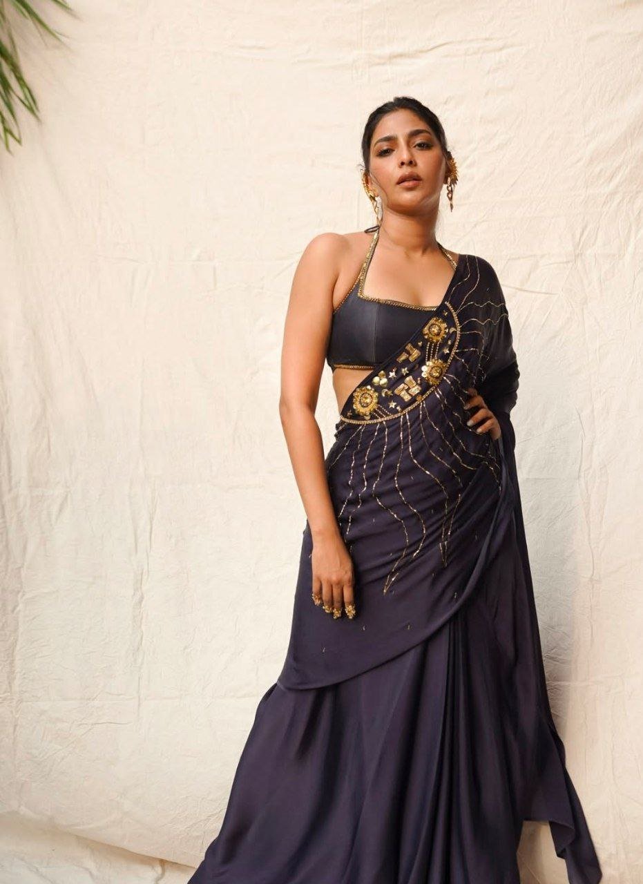 hello telugu heroine gallery aishwarya lekshmi 20250221 3