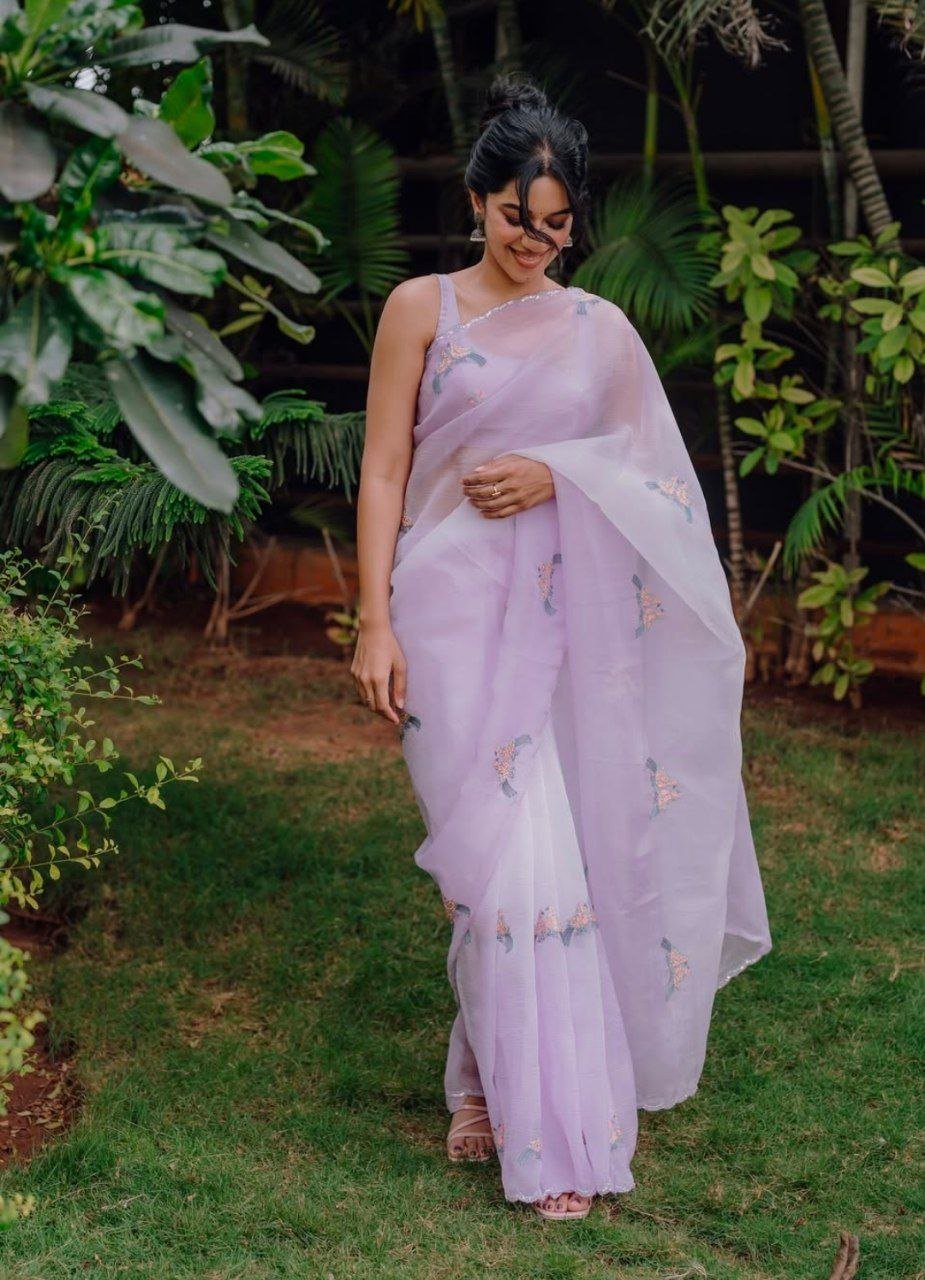 Samantha Ruth Prabhu Vs Mirnalini Ravi 3 hello telugu heroine gallery mirnalini ravi 20250302 1