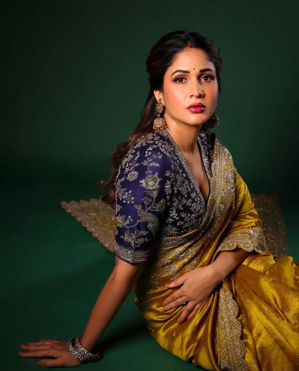 hello telugu heroine gallery lavanya tripathi 20250331 3