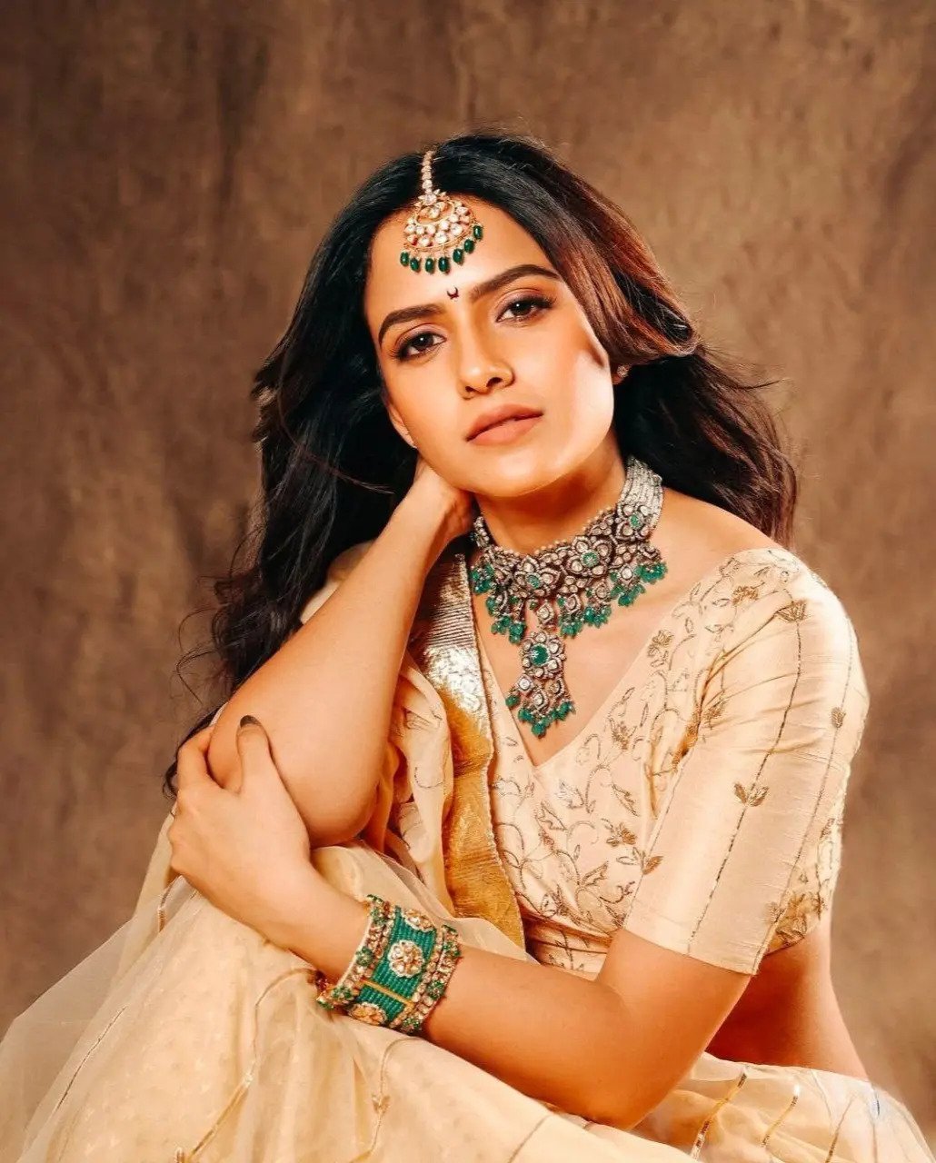 hello telugu heroine gallery vaishnavi chaitanya 20250331 2