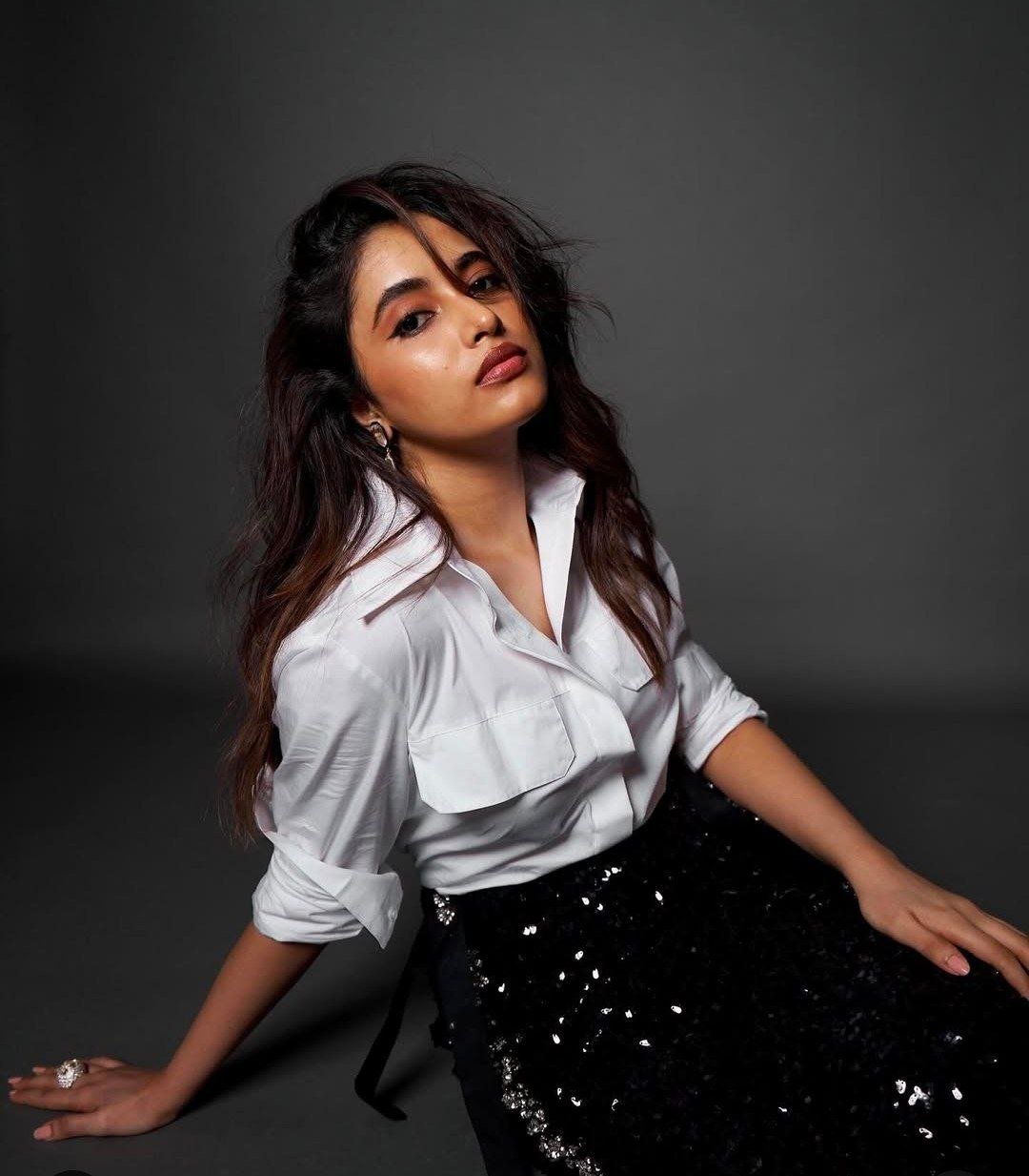 hello telugu heroine gallery priyanka mohan 20250421 3