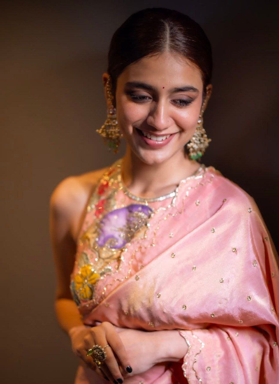 hello telugu heroine gallery priya prakash varrier 20250422 3