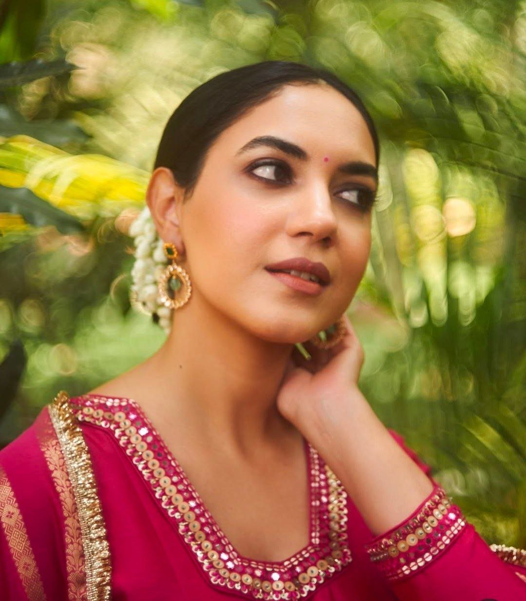 hello telugu heroine gallery ritu varma 20250422 4