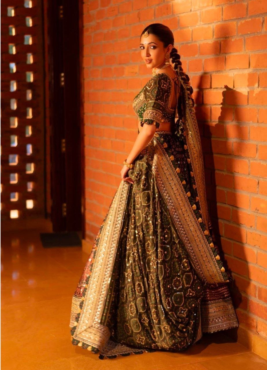 Beauty Deepika Padukone Vs Neha Shetty 2 hello telugu heroine gallery neha shetty 20250501 1