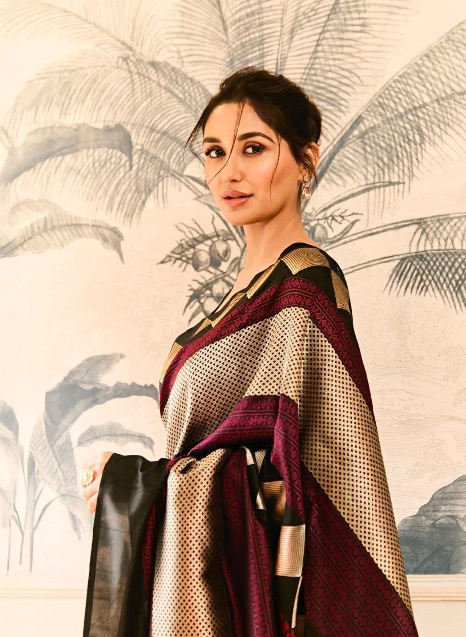 hello telugu heroine gallery nikita dutta 20250504 1