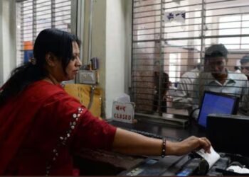 Hello Telugu - Indian Railways Shocking