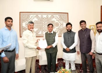 Hello Telugu - CM Chandrababu Interesting Meeting