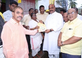 Hello Telugu - Minister Atchannaidu Interesting Comments