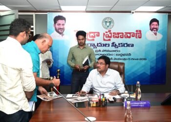 Hello Telugu - HYDRAA Commissioner Shocking