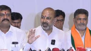 Hello Telugu - Minister Bandi Sanjay Shocking Comments