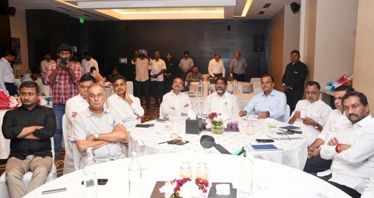 Hello Telugu - Metro Rail Latest Projects Meeting