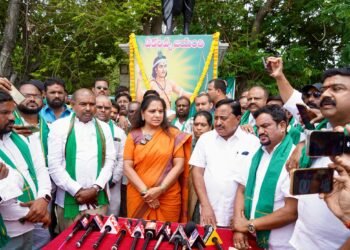 Hello Telugu - MLC Kavitha Sensational Comments