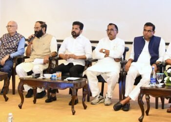 Hello Telugu - Uttam Kumar Reddy Shocking Comments