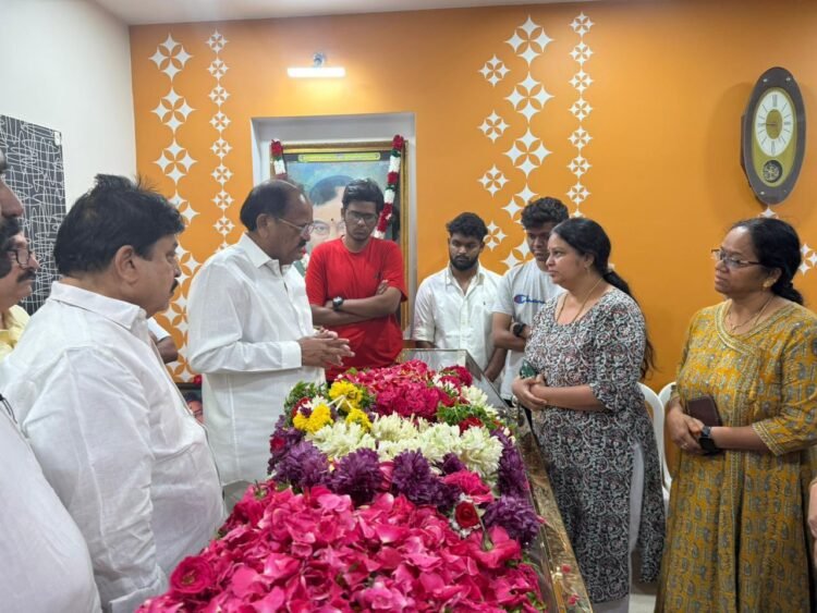 Hello Telugu - Ex Vice President Venkaiah Naidu- Kota Death