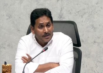 Hello Telugu - YS Jagan Fired on CM Chandrababu