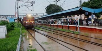 Hello Telugu - Heavy Rains Sensational - Trains Cancel
