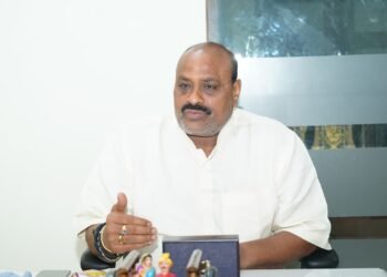 Hello Telugu - Minister Atchannaidu Interesting