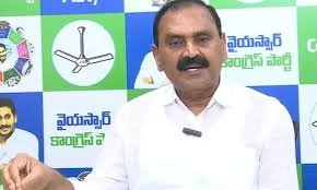 Hello Telugu - Bhumana Karunakar Reddy Fired on TTD Chairman