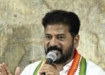 Hello Telugu - CM Revanth Reddy Fired on KCR
