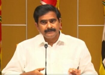 Hello Telugu - Devineni Uma Fired on YSRCP