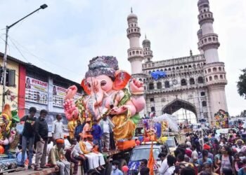 Hello Telugu - Hyderabad Traffic Block