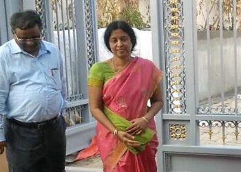 Hello Telugu - Popular IAS Srilakshmi Relief
