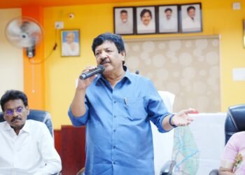 Hello Telugu - Minister Kandula Durgesh - Urban Growth