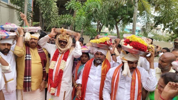 Hello Telugu - Siddhi Vinayaka Popular Festival