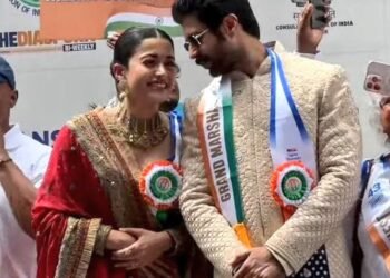 Hello Telugu - Hero Vijay Deverakonda-Rashmika