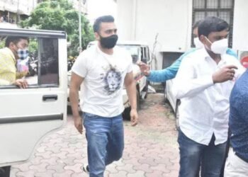 Hello Telugu - Mumbai Police Shocking Raj Kundra