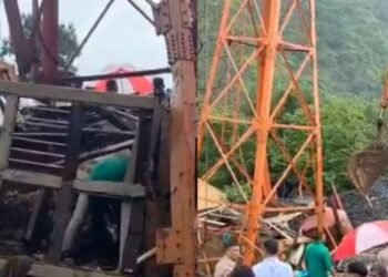 Hello Telugu - Pavagadh Hill Shocking Incident