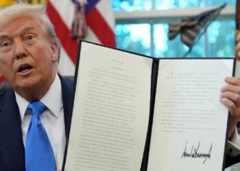 Hello Telugu - Trump Shocking H-1B,H-4 Visa Holders