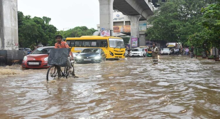 Hello Telugu - Hyderabad Rains Sensational