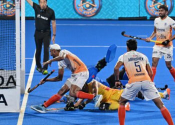 Hello Telugu - India Thrashes China Sensational