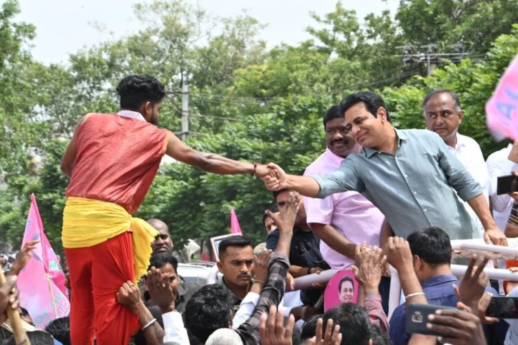 Hello Telugu - KTR Fired on BJP